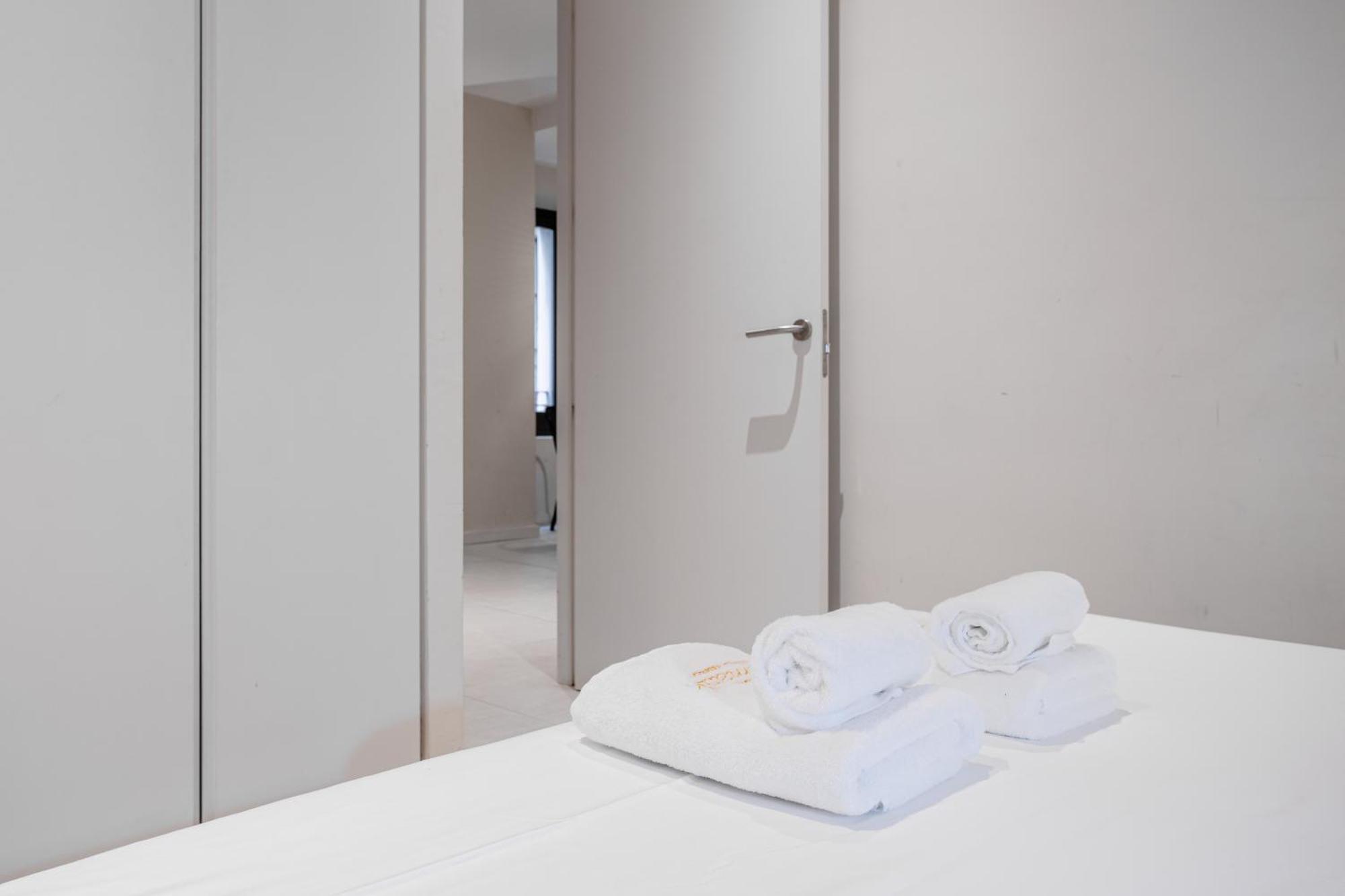 Apt 8 Geranio Girona Kültér fotó
